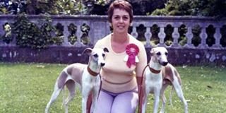 L to R: Lowglen Cavalette Of Zarcrest, Margaret & Ch Lowglen Cavalcade Of Zarcrest